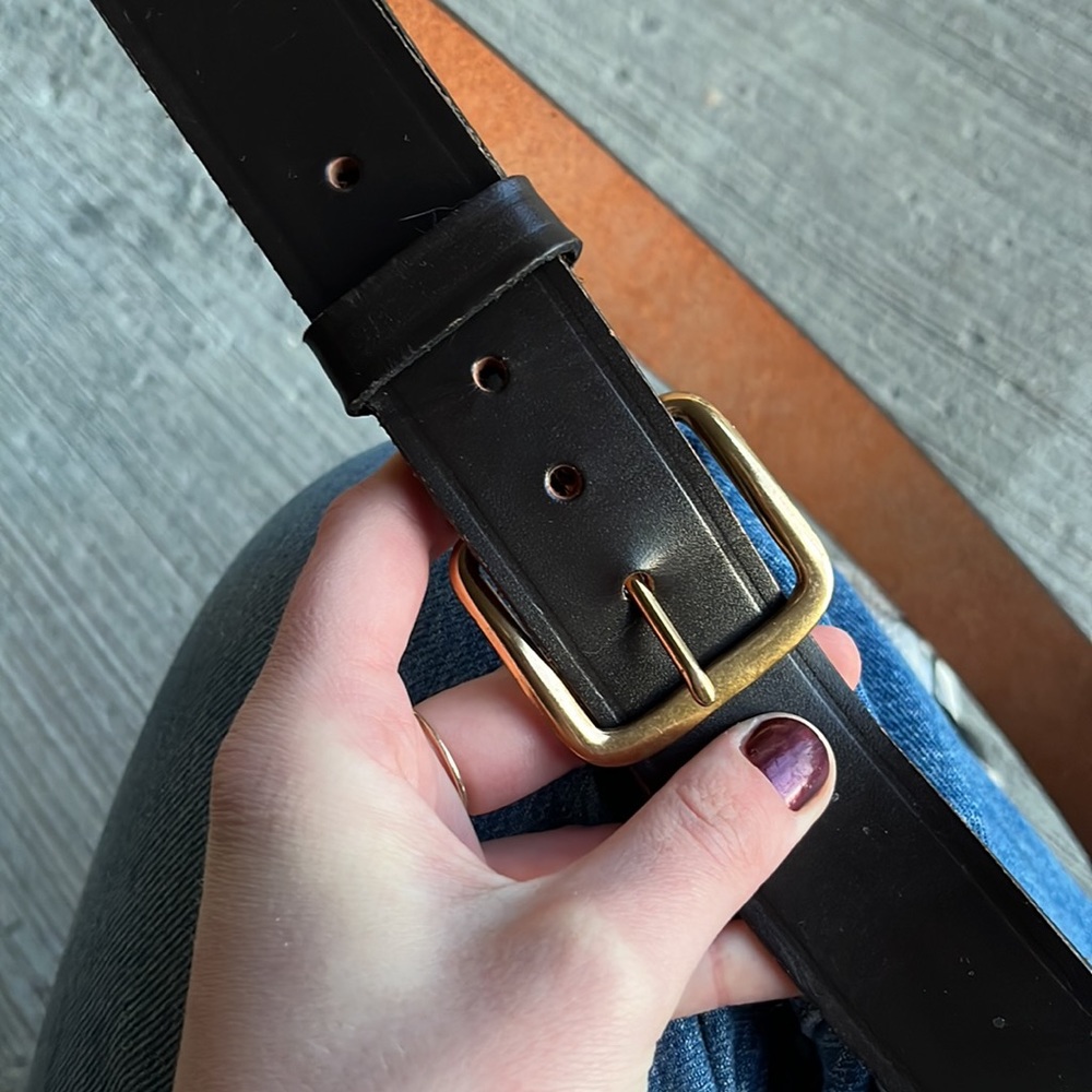 VINTAGE genuine leather simple brown belt with gold buckle - Picture 5 of 5